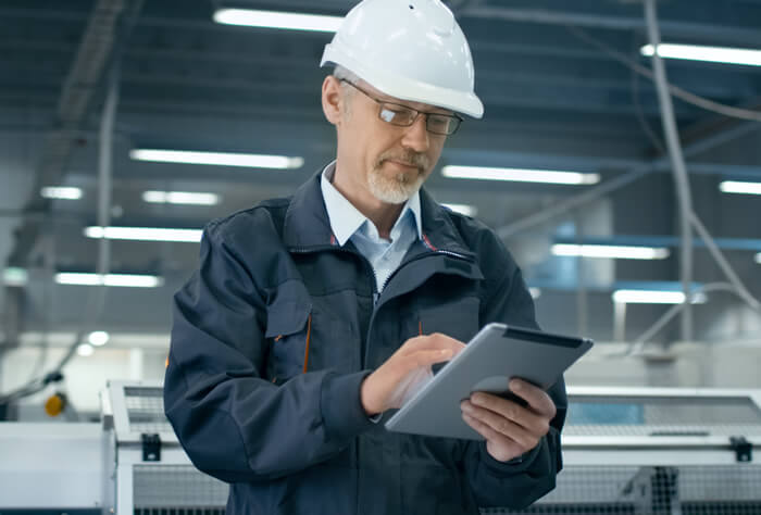 Managing purchase orders with recaps and tracking for electrical supplies